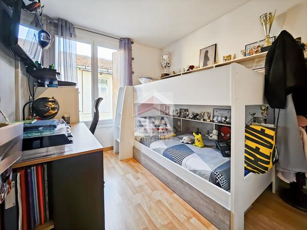 MARSEILLE 14e -Quartier Bon Secours -Appartement T3 - 56,70 m² + véranda + garage -Vendu loué