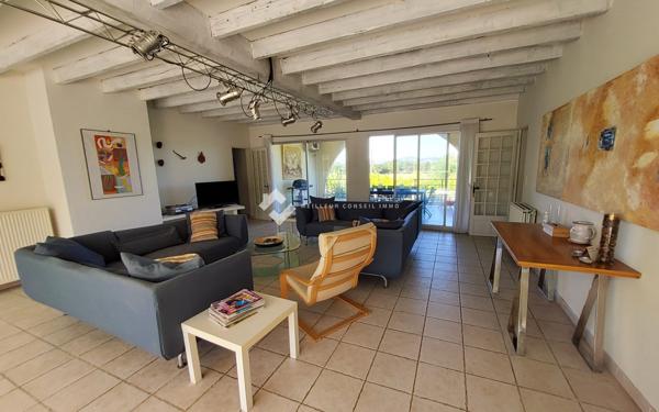 BARJAC – BELLE VILLA DE PLAIN-PIED AVEC PISCINE, GRAND TERRAIN ET ENVIRONNEMENT PRIVILÉGIÉ