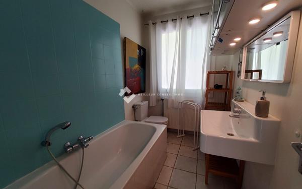 BARJAC – BELLE VILLA DE PLAIN-PIED AVEC PISCINE, GRAND TERRAIN ET ENVIRONNEMENT PRIVILÉGIÉ