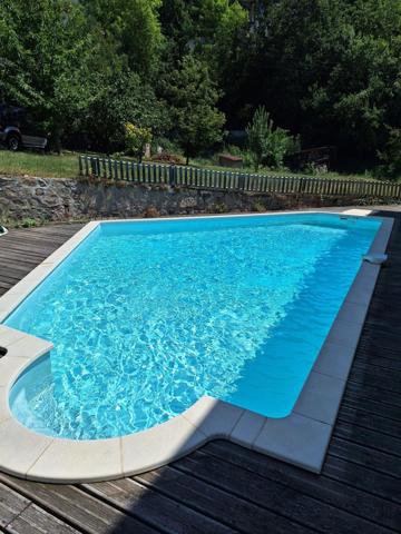 Belle maison de maître avec piscine et garage