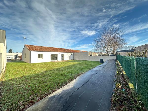 Maison plain pied 106 m² à vendre à AIZENAY