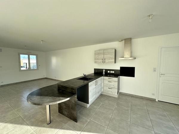 Maison plain pied 106 m² à vendre à AIZENAY