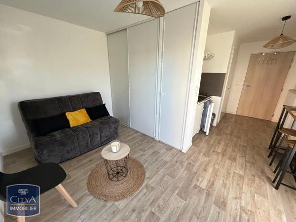 Appartement à louer 1 pièce 21.6m²