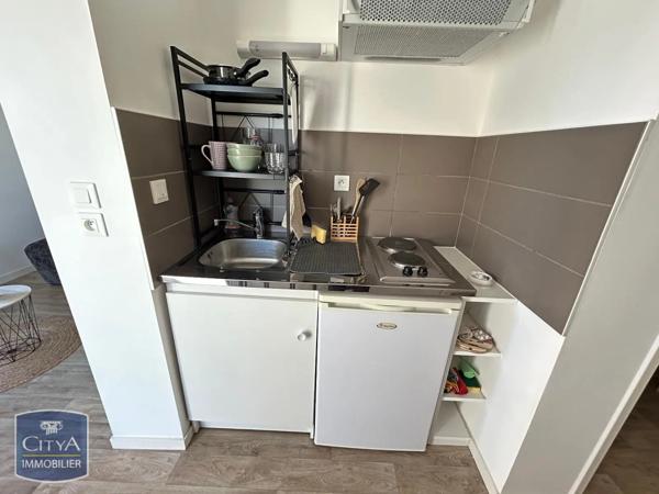 Appartement à louer 1 pièce 21.6m²