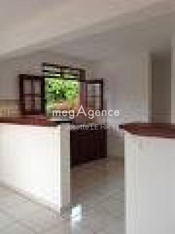 Immeuble à CAYENNE, 97300 - 402m²