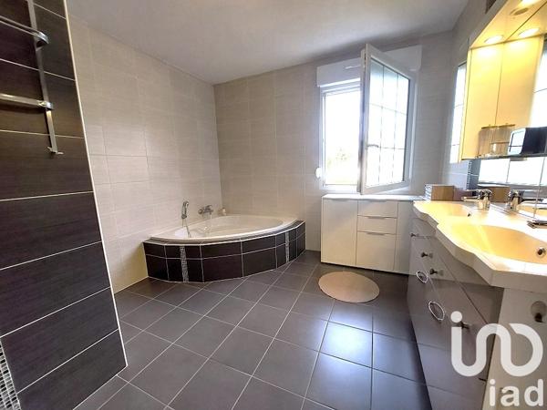 House for sale 7 rooms 143 m² Landres