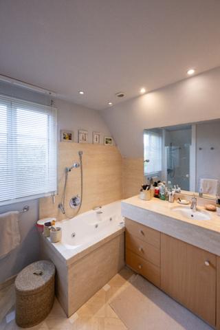 Maison Pau 8 pièce(s) 261 m2