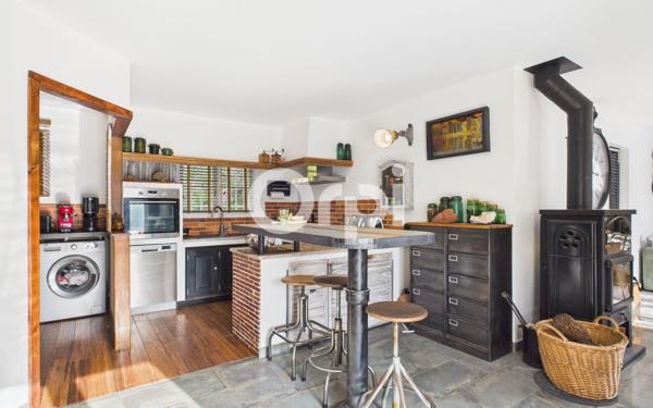 Maison à vendre    4 pièces •  Les Adrets-de-l'Estérel