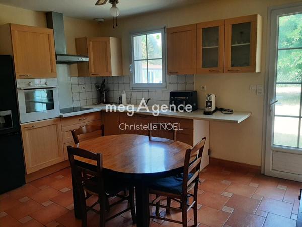 Maison à PETOSSE, 85570 - 7 pièces 154m²