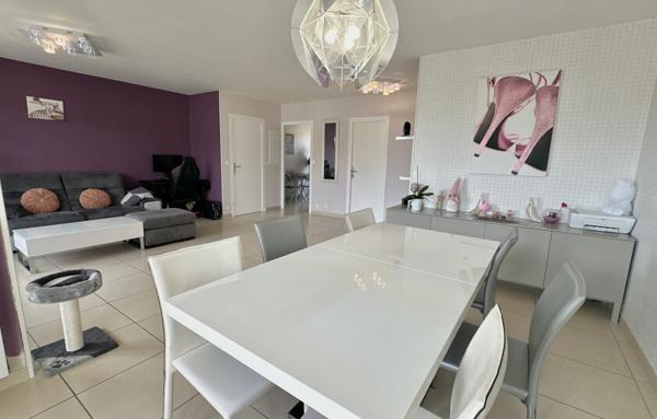 APPARTEMENT T3 TRAVERSANT AVEC BALCONS - SAINT MARCELLIN