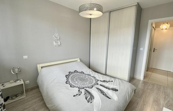 APPARTEMENT T3 TRAVERSANT AVEC BALCONS - SAINT MARCELLIN