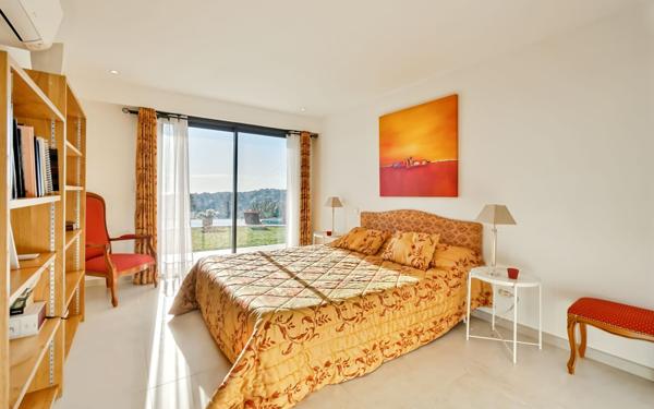 Maison à vendre    6 pièces •  Vallauris