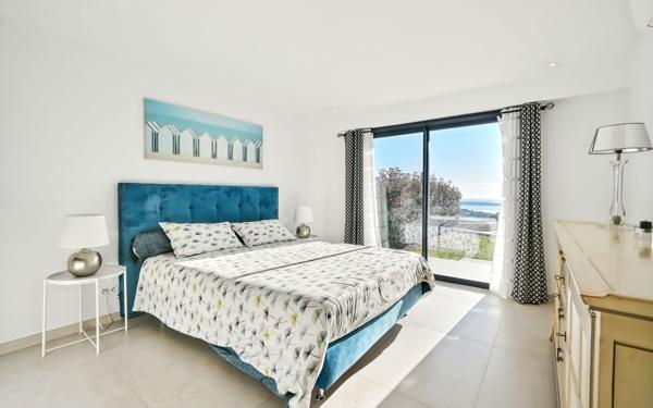 Maison à vendre    6 pièces •  Vallauris