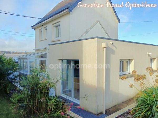 Maison rénovée avec jardin à Pontivy, à deux pas des commerces !