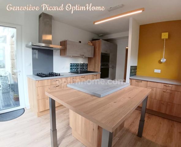 Maison rénovée avec jardin à Pontivy, à deux pas des commerces !