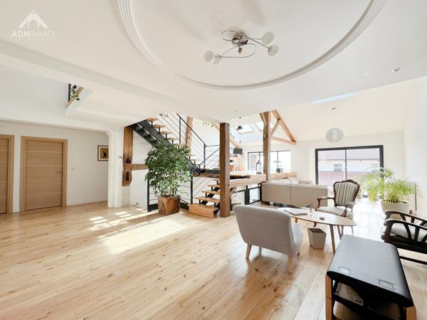 Péron (01630) Grange Gessienne 8 Pièces 240 m2