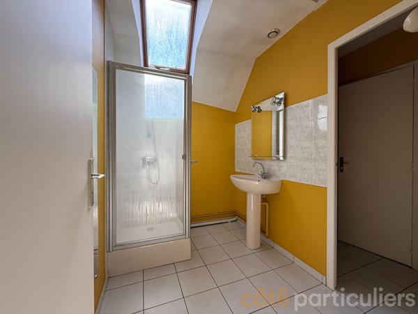 Vente Appartement118 m² - 4 Pièces - SAINT AMAND MONTROND (18200)