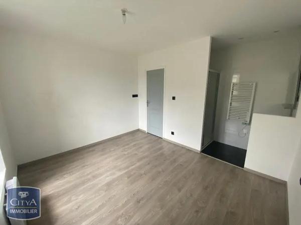 Appartement à louer 2 pièces 38.09m² Charleville-Mézières (08000)