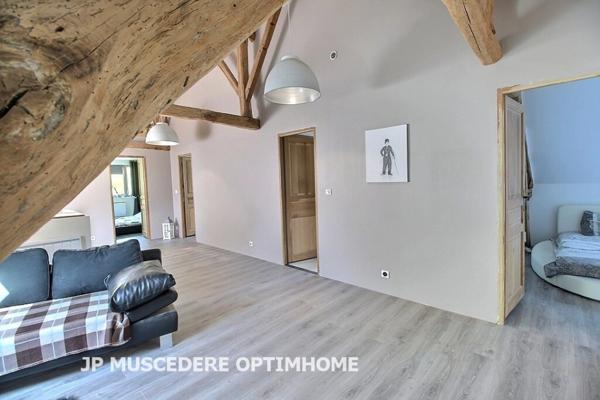 Ancien moulin du XIIIe siècle rénové avec charme – 600 m² habitables – Terrain de 7000 m² – Duvy (Oise)