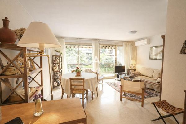 P3 avec terrasse et deux stationnements - résidence standing proche centre ville