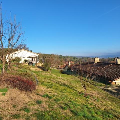 TRELISSAC, Maison au norme PMR en parfait état