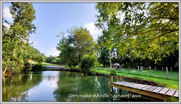 Grande maison de 5 chambres avec piscine, complexe d'hébergements insolites sur presque 7ha