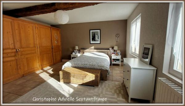 Grande maison de 5 chambres avec piscine, complexe d'hébergements insolites sur presque 7ha