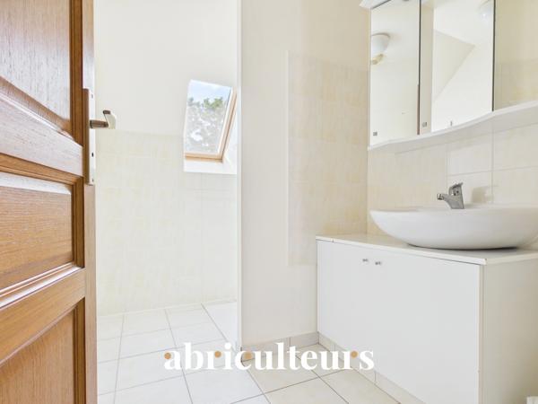 Maison familiale avec terrasse et jardin Versailles Porchefontaine 107m², 3 chambres