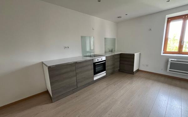 Appartement à louer    2 pièces • 50 m2 Charnay-lès-Mâcon