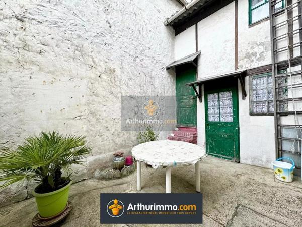 Vente                                                      Maison
                        
                     3 pièces                      70 m2                     à Mouroux