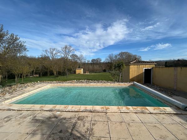Maison familiale avec piscine, au calme absolu, en fond d'impasse
