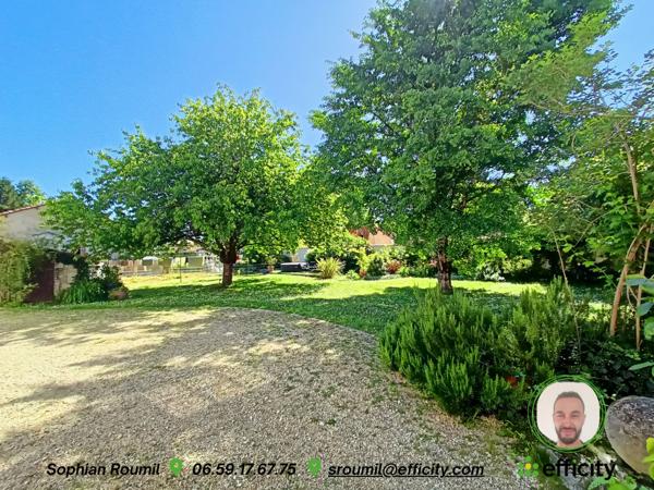 Maison 7 pièces - 302 m²