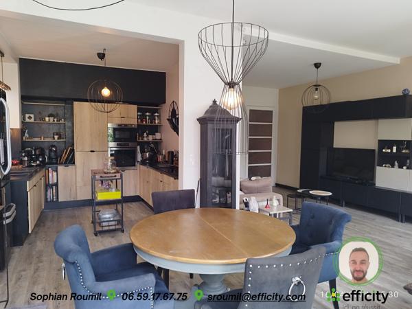 Maison 7 pièces - 302 m²