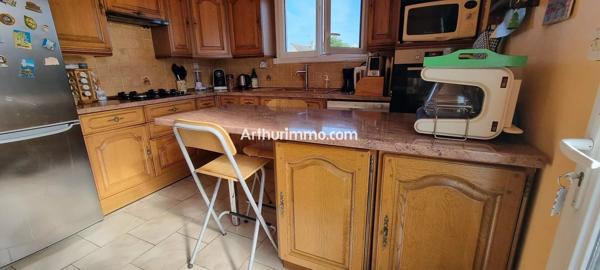 Vente                                                      Maison
                        
                     8 pièces                      152 m2                     à Sucy-en-Brie
