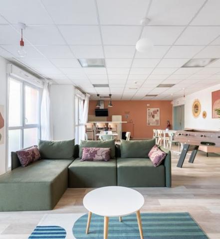 INVESTISSEMENT LOCATIF  Cachan  Résidence Étudiante Studea Cachan  5.92 % de rentabilité