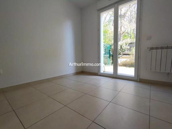 Location                                                      Appartement
                        
                     2 pièces                      30 m2                     à Sucy-en-Brie