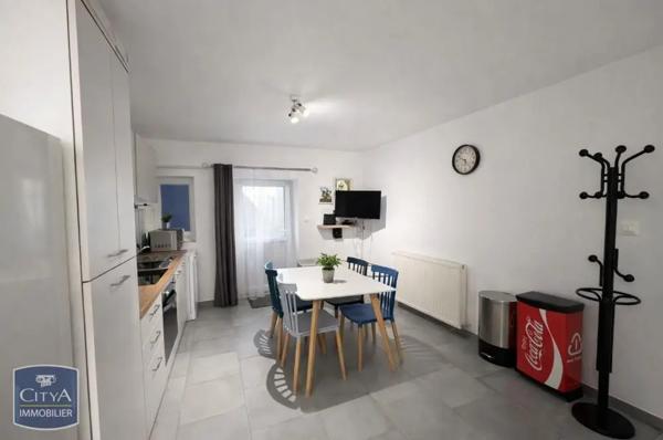 Maison à louer 3 pièces 54.36m² Beaumont-en-Véron (37420)