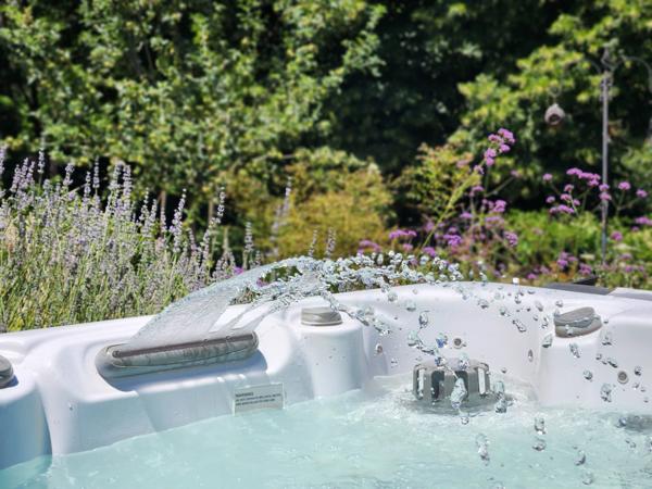 Spacieuse Maison Individuelle avec Jardin, à Proximité du Centre de Limoux