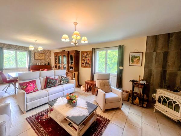 Spacieuse Maison Individuelle avec Jardin, à Proximité du Centre de Limoux