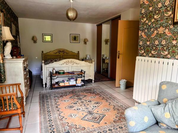 Spacieuse Maison Individuelle avec Jardin, à Proximité du Centre de Limoux