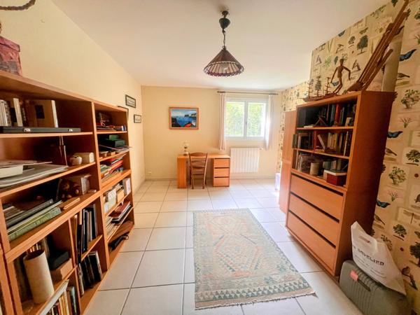 Spacieuse Maison Individuelle avec Jardin, à Proximité du Centre de Limoux