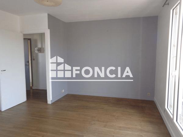 Location Appartement 2 pièces 46.92 m² - 2 RUE BONCENNE Poitiers 86000