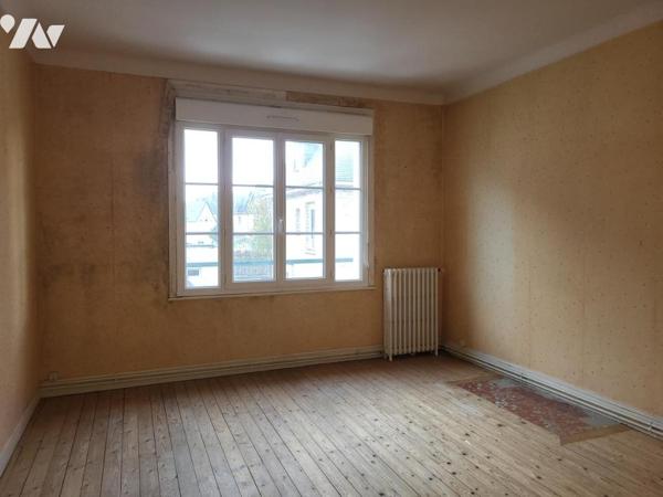 AUNAY SUR ODON Immeuble de rapport