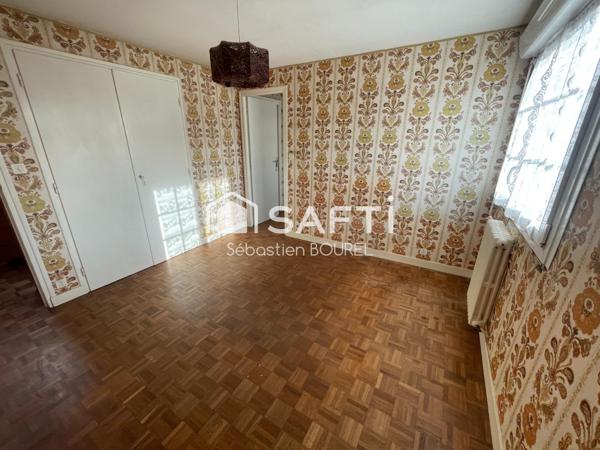 Hennebont, maison en pierre, jardin, dépendances