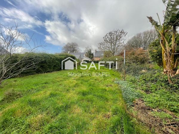 Hennebont, maison en pierre, jardin, dépendances