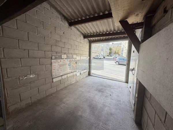 Location                                                      Garage
                        
                                                            à Brest