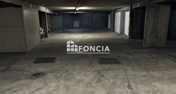 À vendre Parking 11.35 m² - Paris 75015