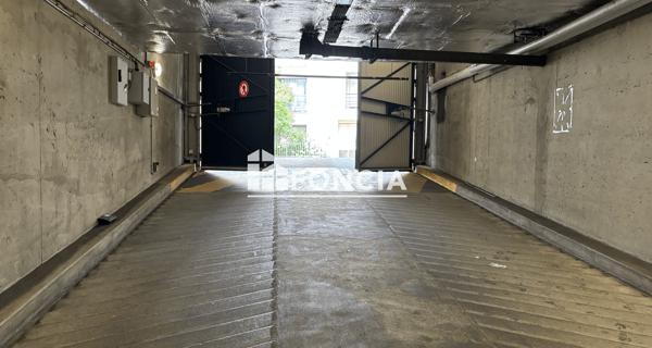 À vendre Parking 11.35 m² - Paris 75015