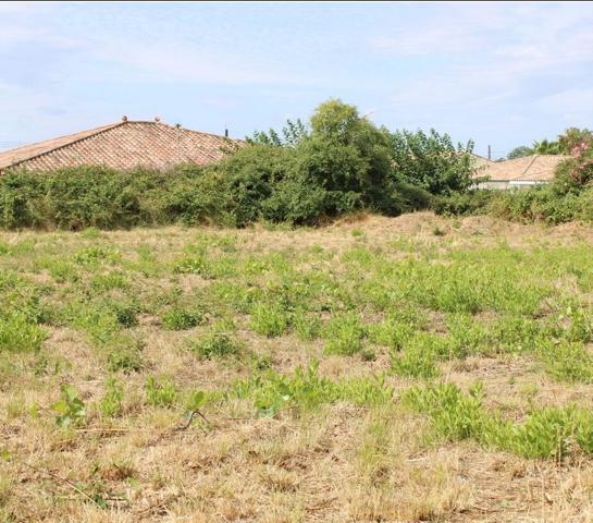 terrain constructible pour villa et bureau