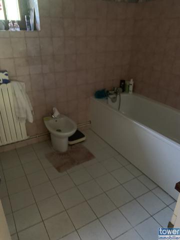 SAVIGNE 86400 - Maison 6 pièces de 157 m² sur terrain de 1600 m² clos